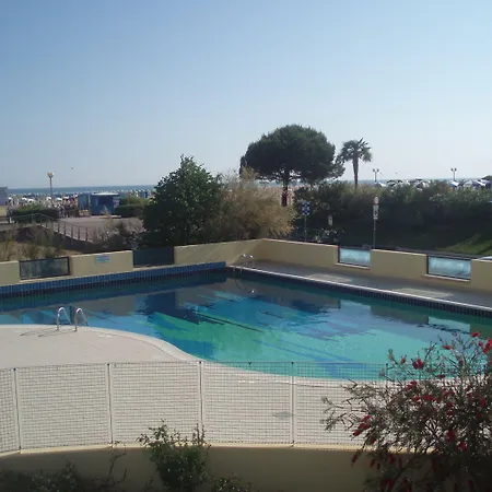 Bright Sea Front With Terrace-beahost * Μπιμπιόνε