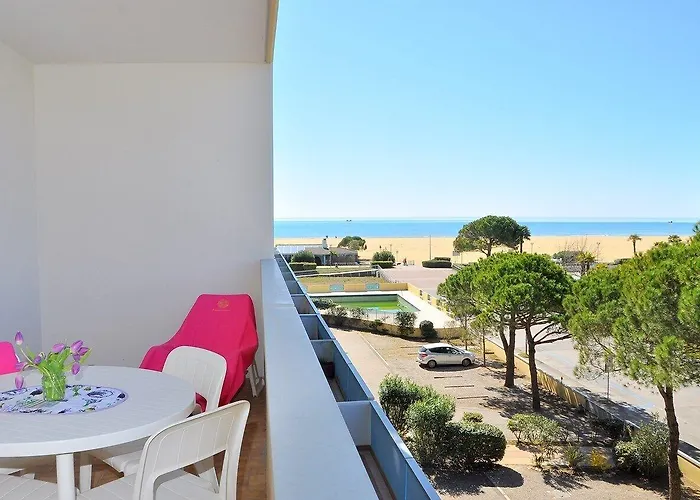 Διαμέρισμα Bright Sea Front With Terrace-beahost